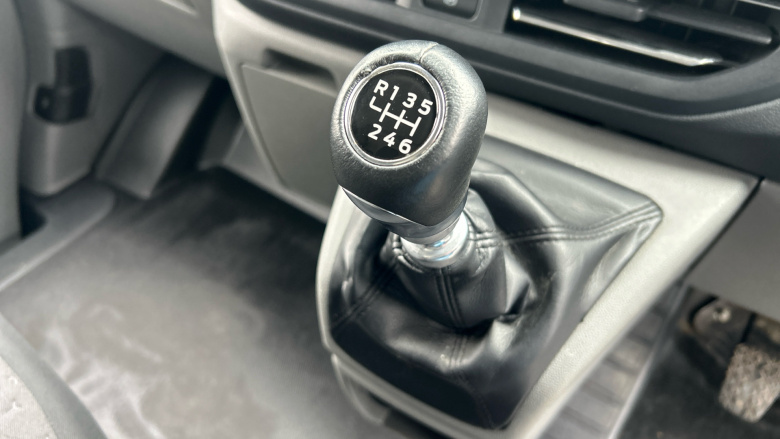 Ford Transit Custom 300 L1 Diesel Fwd 2.0 EcoBlue 136ps H1 Van Limited